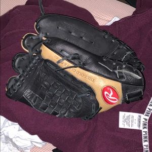 BLACK🖤 RAWLINGS SOFTBALL GLOVE 🥎🧤